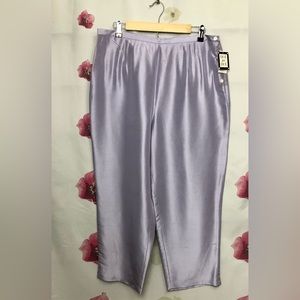 Due Per Due - size 16 - Lilac Silk Trouser’s Ankle Pants - New with Tags